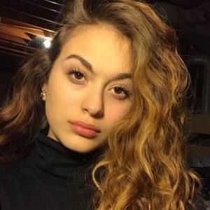 Meet your Posher, Kaylyn